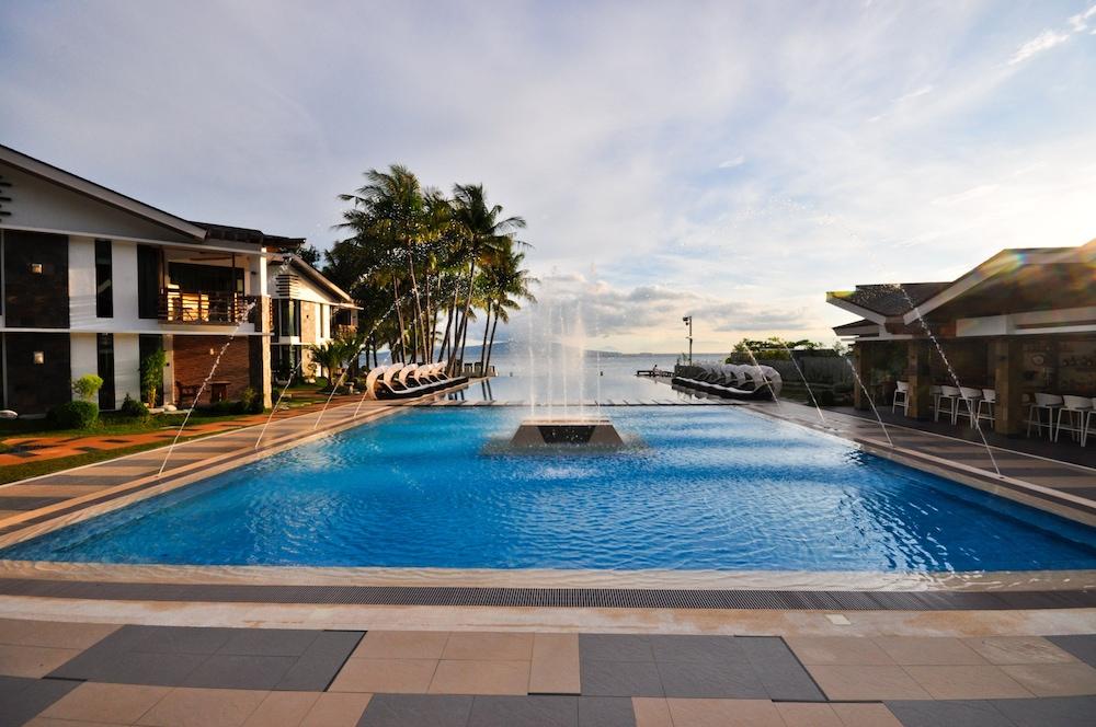 Infinity Resort Puerto Galera Buitenkant foto