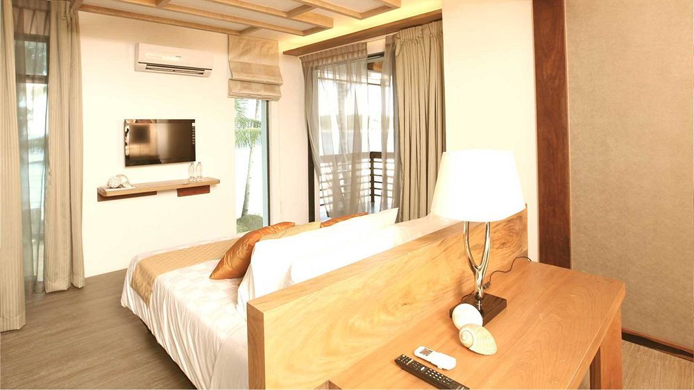 Infinity Resort Puerto Galera Buitenkant foto