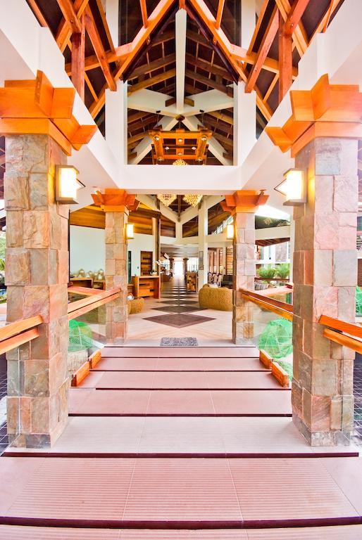 Infinity Resort Puerto Galera Buitenkant foto