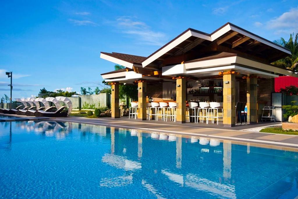Infinity Resort Puerto Galera Buitenkant foto