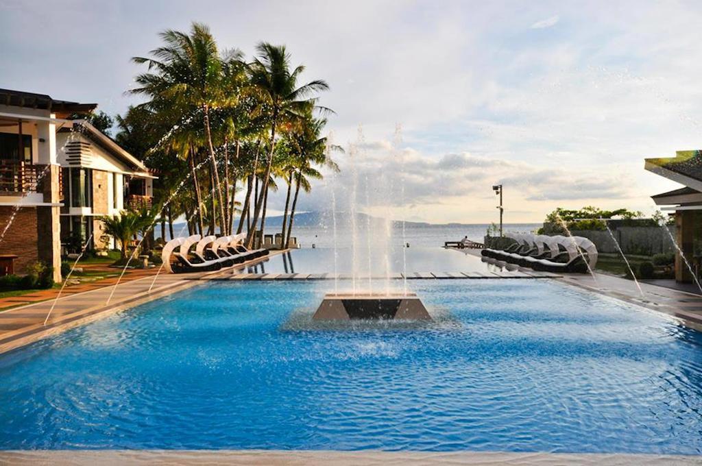 Infinity Resort Puerto Galera Buitenkant foto