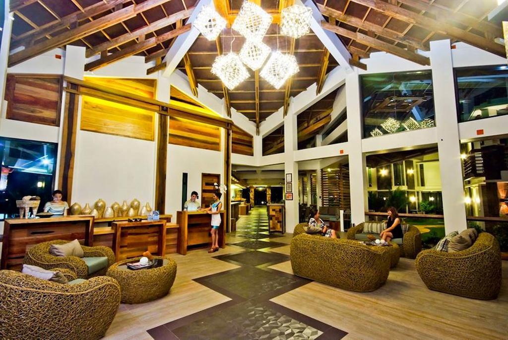 Infinity Resort Puerto Galera Buitenkant foto